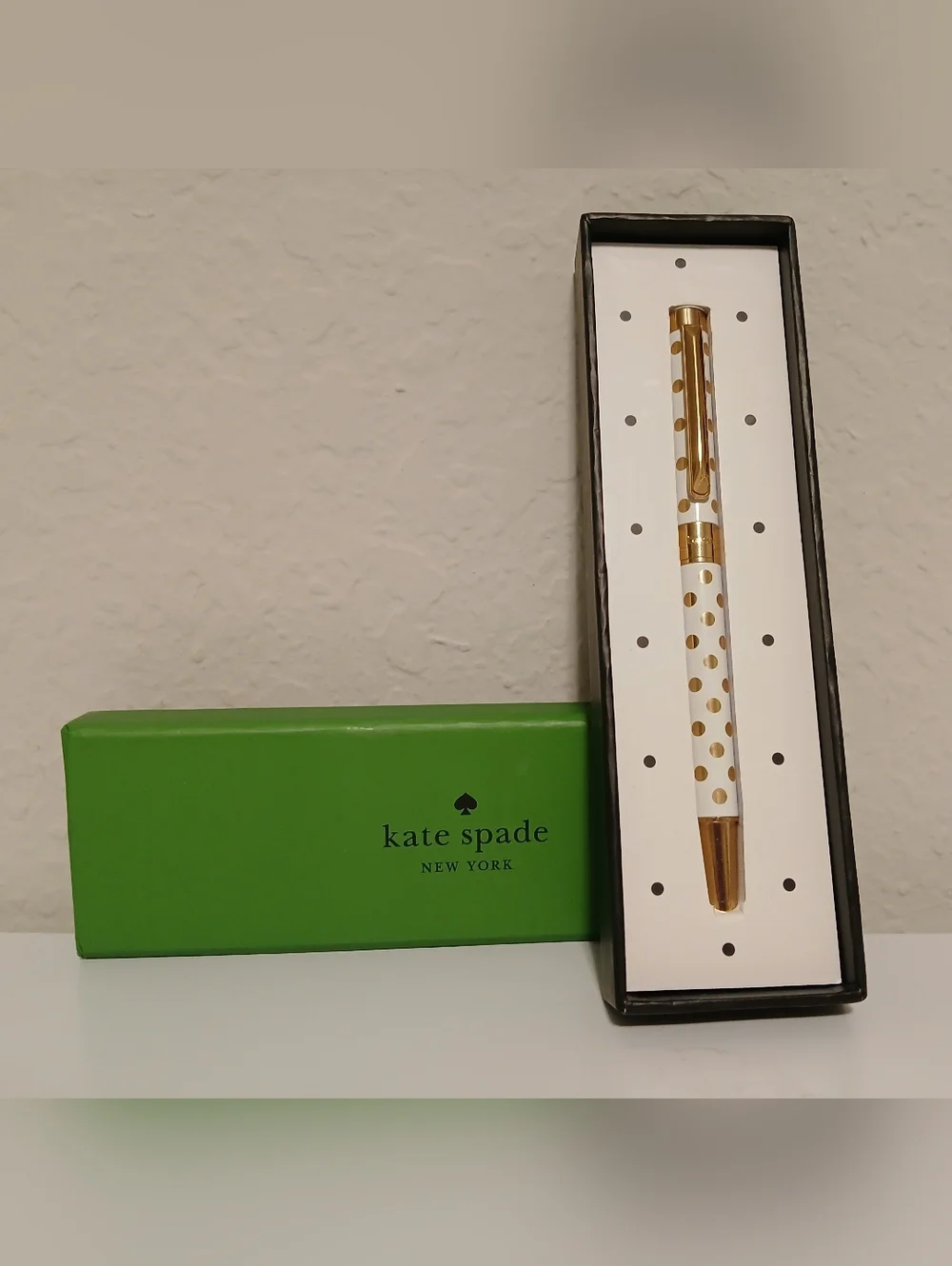 NWT Kate‎ Spade Gold & White Polka Dot Pen